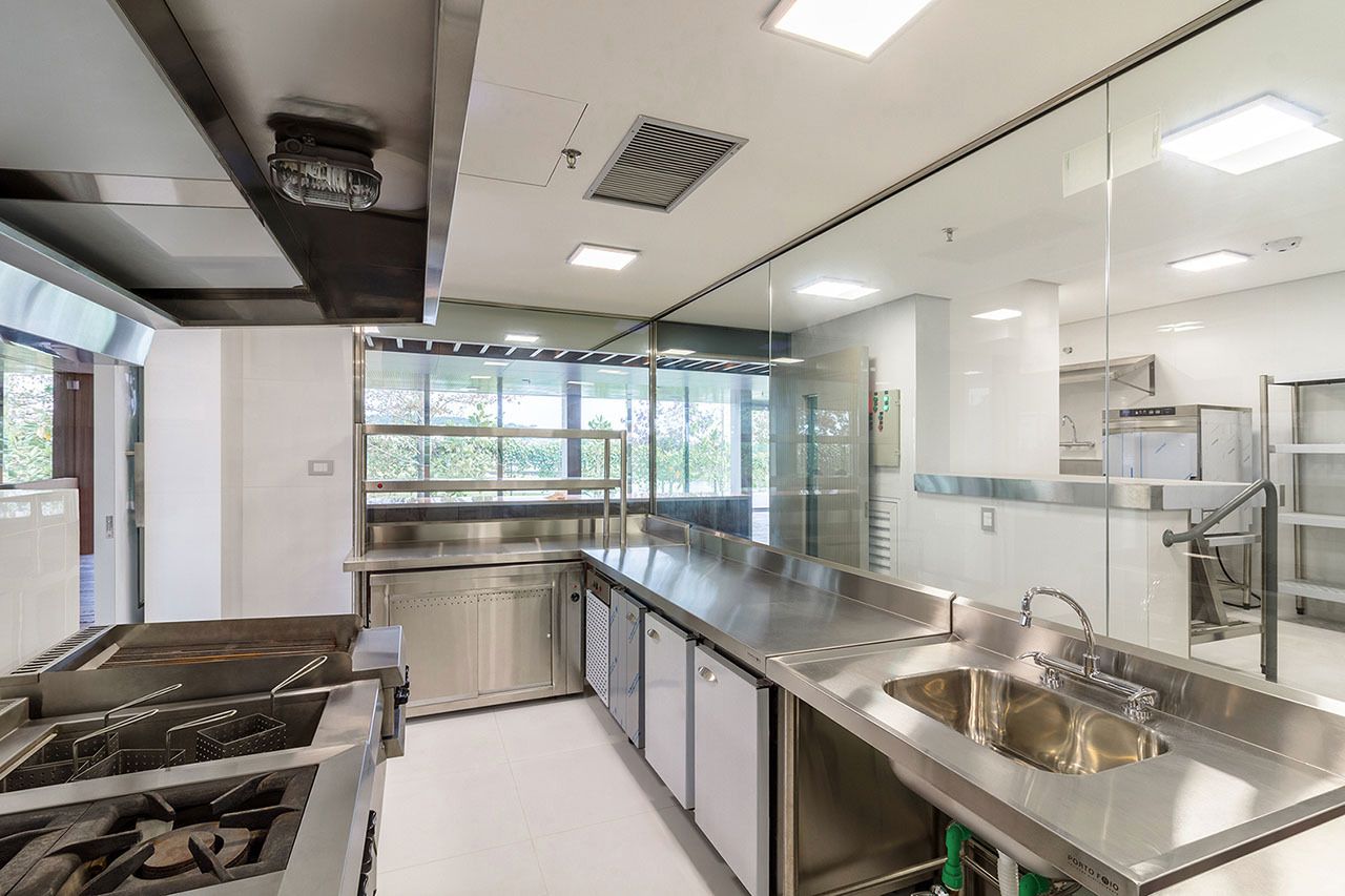 Mesas e Bancadas em aço inox