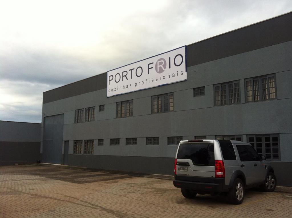 Fachada da indústria Porto Frio